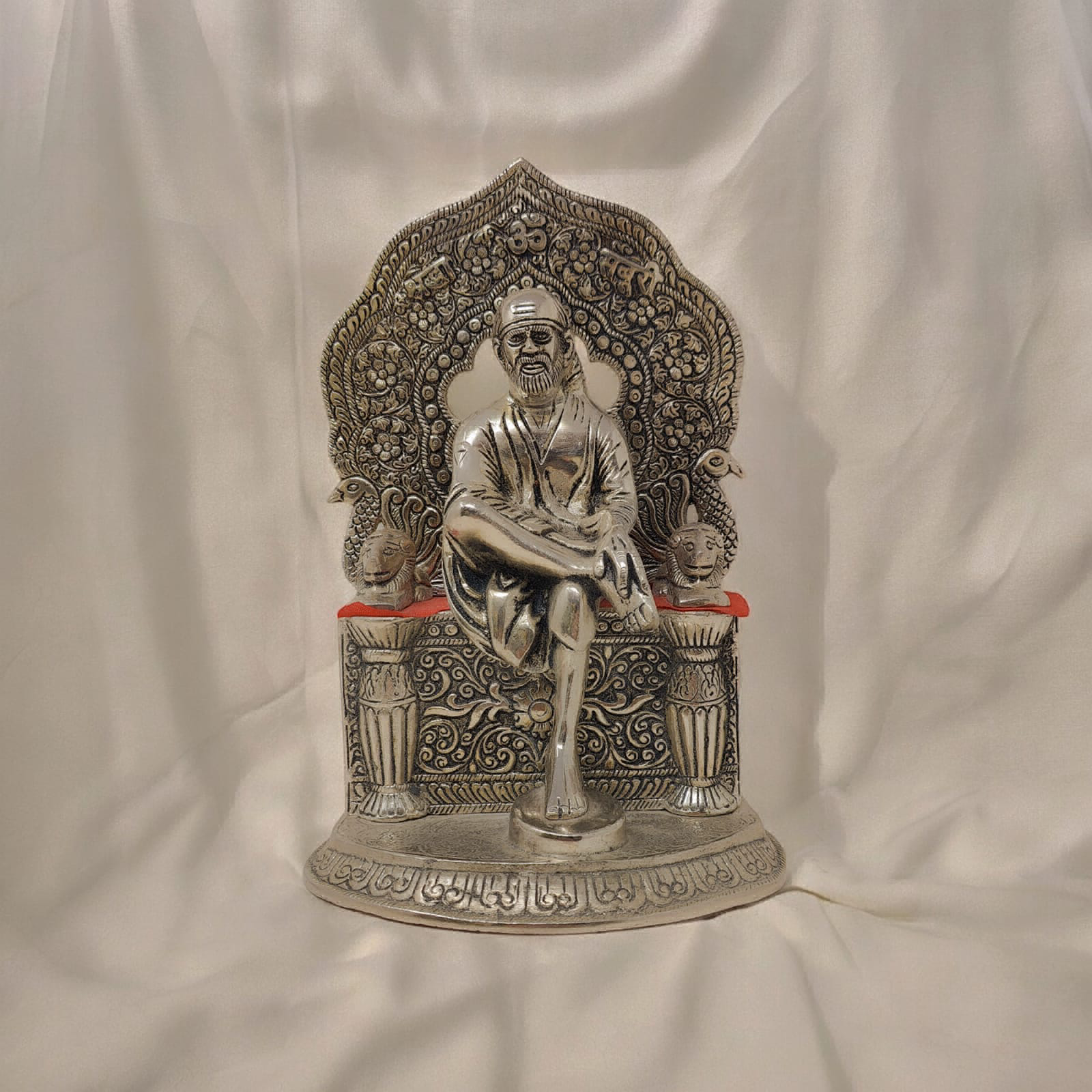 iconic lord sai idol